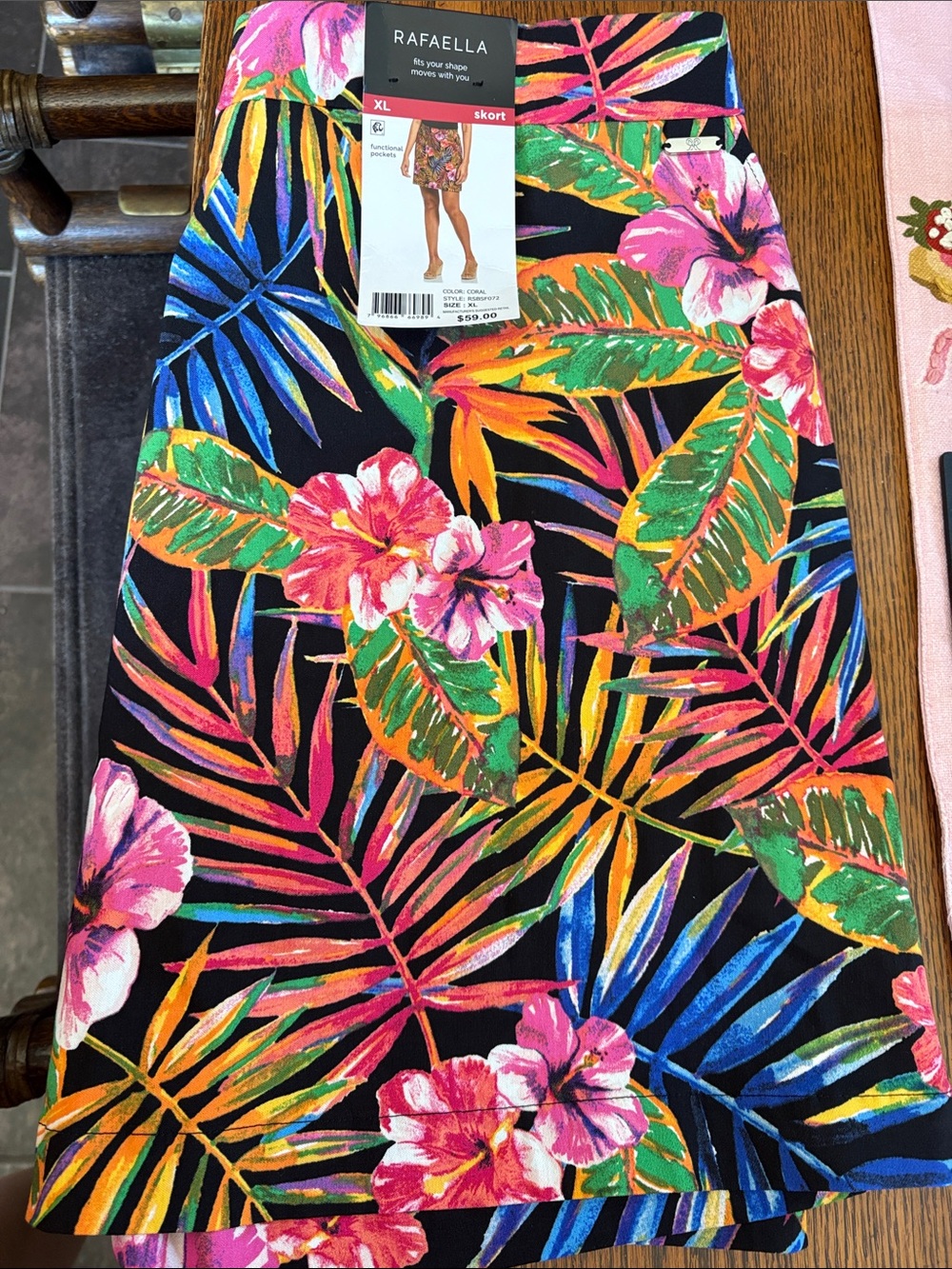 Rafaella Black Tropical Floral Skort with Multicolor Leaves